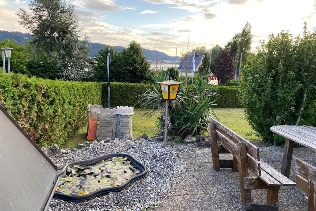 Die Seeblume - Ferienwohnung Mit Pool Und Seeblick 博德曼路德维希港 外观 照片