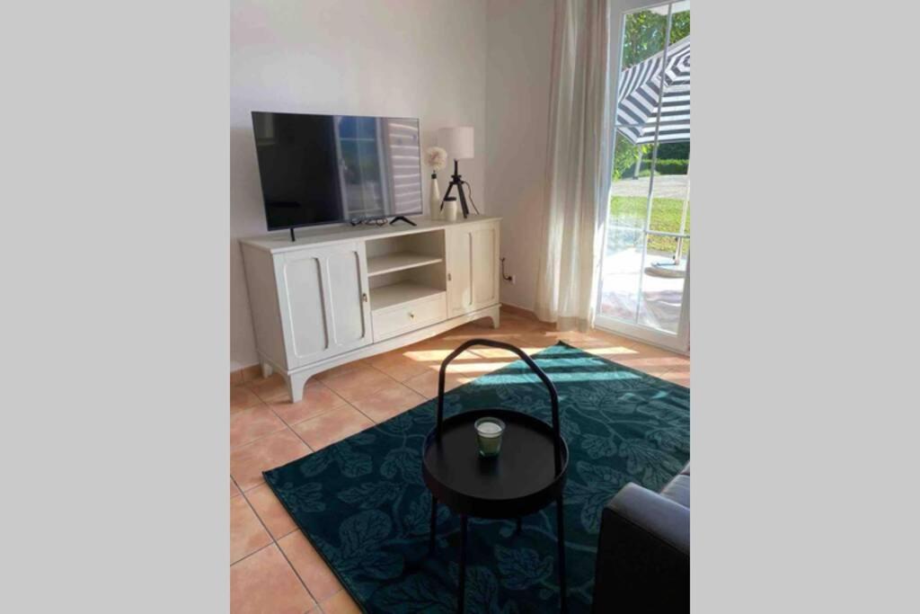 Die Seeblume - Ferienwohnung Mit Pool Und Seeblick 博德曼路德维希港 外观 照片