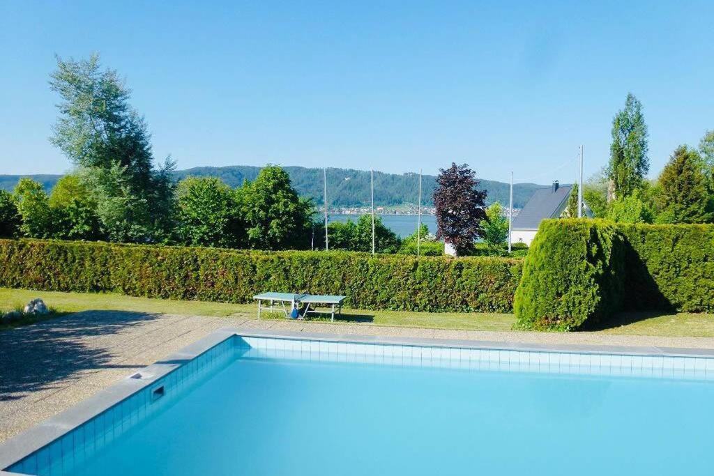 Die Seeblume - Ferienwohnung Mit Pool Und Seeblick 博德曼路德维希港 外观 照片