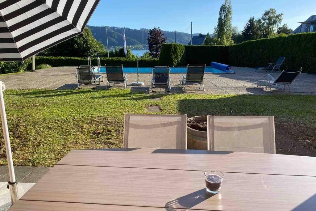 Die Seeblume - Ferienwohnung Mit Pool Und Seeblick 博德曼路德维希港 外观 照片