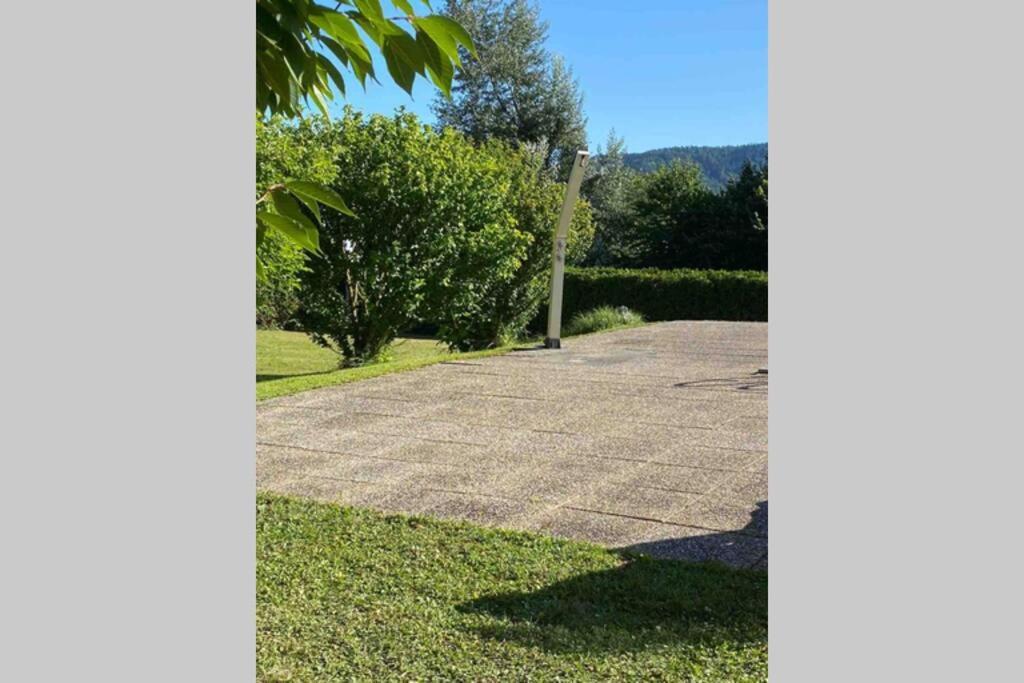 Die Seeblume - Ferienwohnung Mit Pool Und Seeblick 博德曼路德维希港 外观 照片